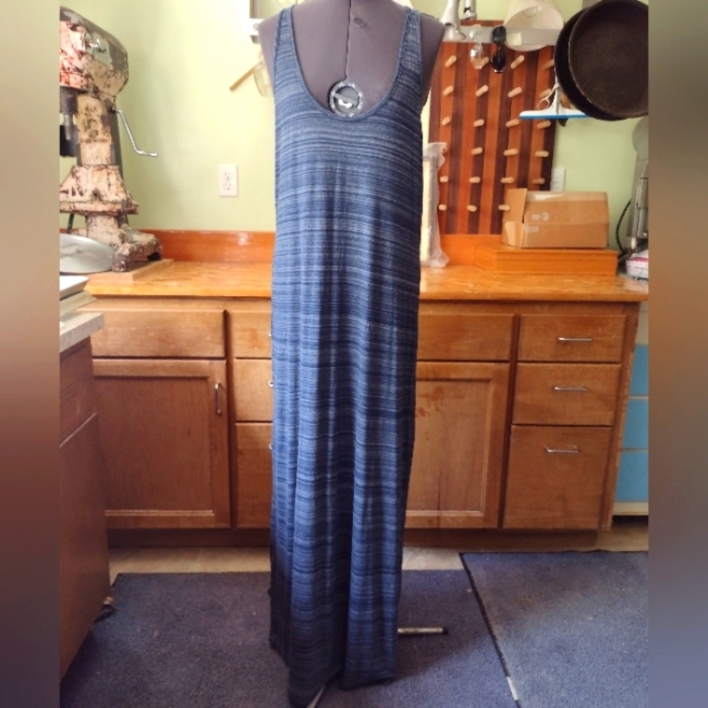 Vince tank top maxi dress sz m
